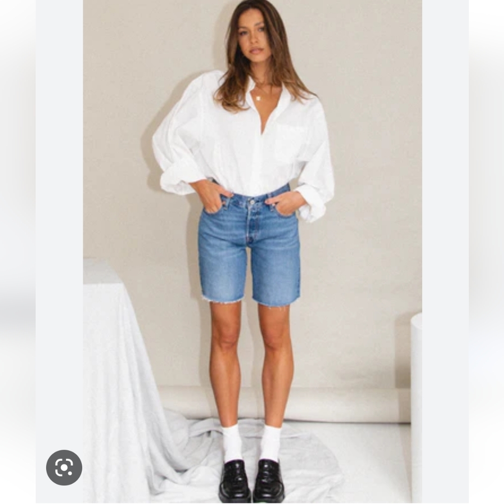 NWT Levi’s 90’s 501 Denim Blue Shorts - Picture 4 of 16